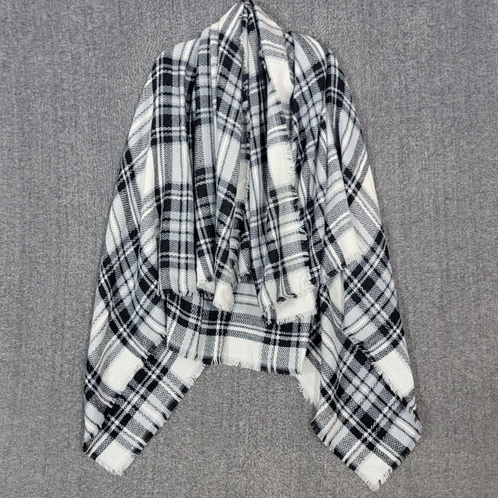 ModCloth Wrap Scarf Womens Black White Tartan Plaid Soft Fringed Shawl 56x28